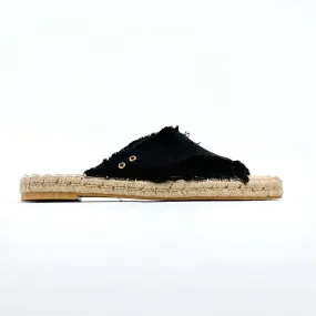 Betty Basics Moama Slides in Black